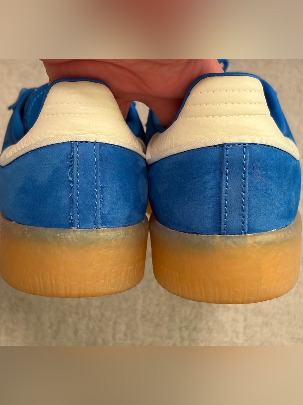 adidas women’s Sambae Blue Suede Sneakers Cloud White/Gum Sole Sz 9.5 - Picture 5 of 8